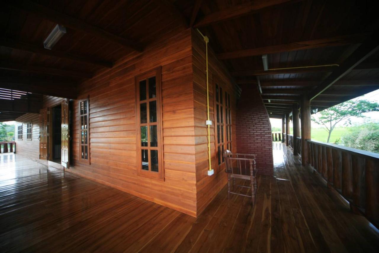 Ban Chang Klang Na Nong ap Chang Exterior photo