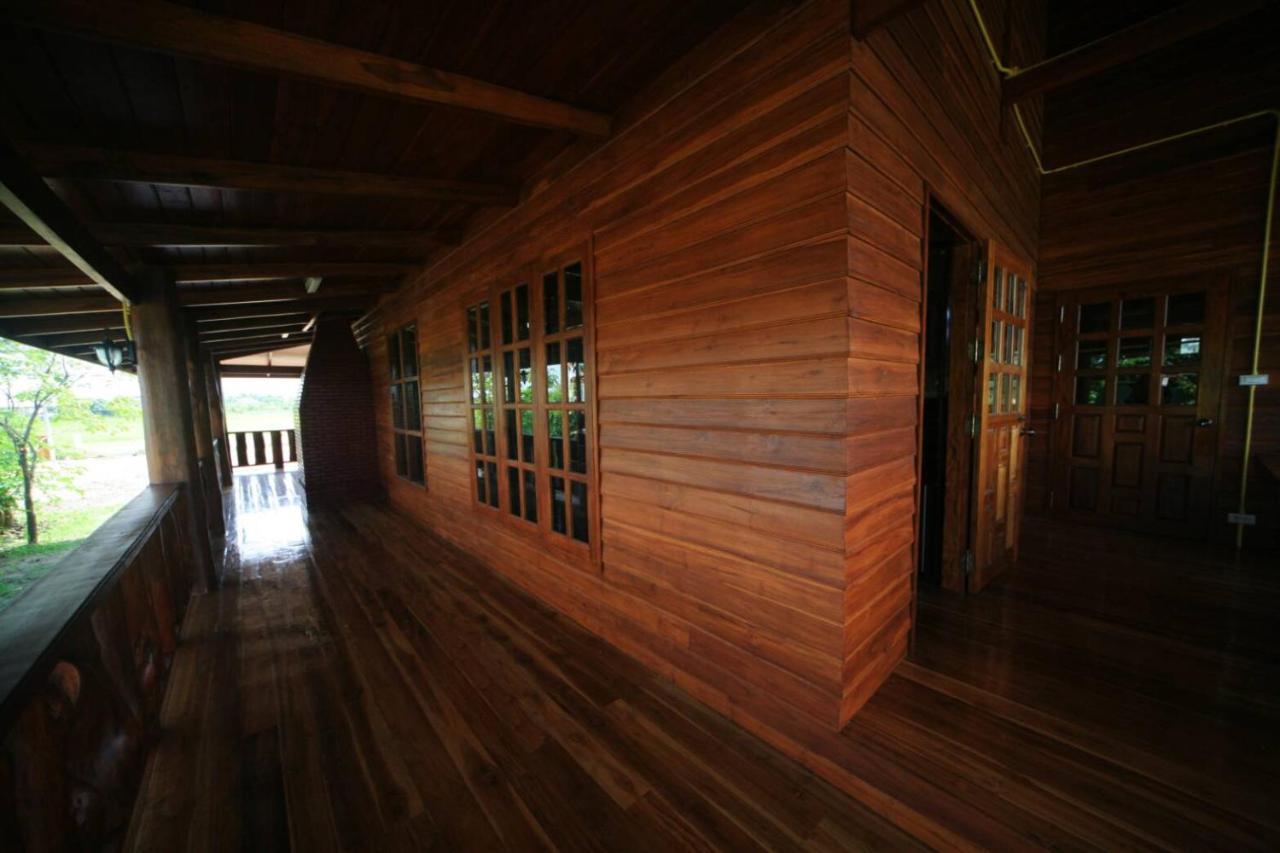 Ban Chang Klang Na Nong ap Chang Exterior photo